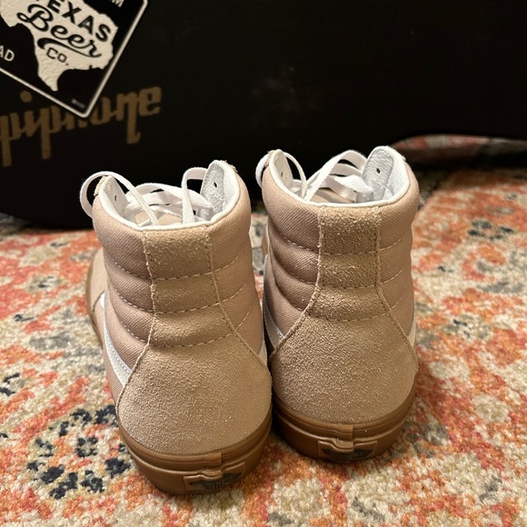 Vans Sk8 Hi Shoes Tan w gum soles-size 10 - Picture 5 of 7